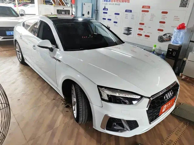 Фотография автомобиля — Audi A5