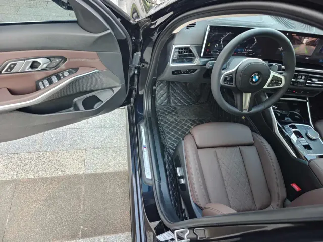 BMW 3 Series — Фото автомобиля 10