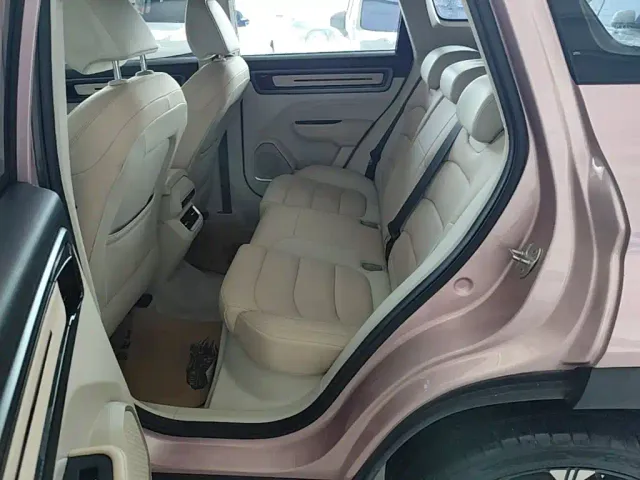 Geely ICON — Фото автомобиля 16