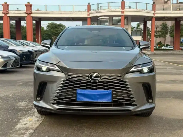 Lexus RX — Фото автомобиля 2