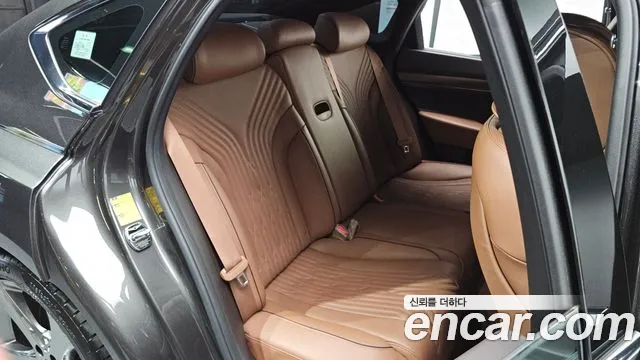 Genesis G80 Бензин 2.5 турбо AWD — Фото автомобиля 22