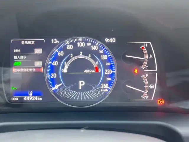 Lexus ES — Фото автомобиля 14