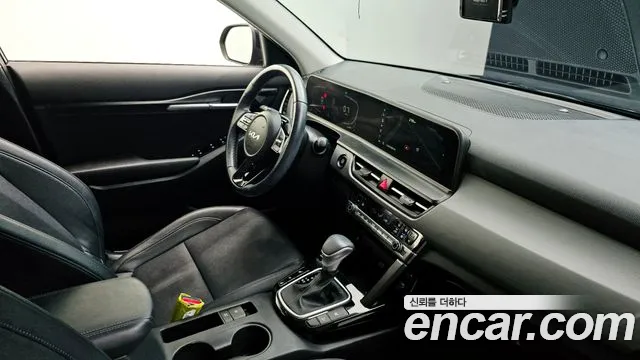 Kia Seltos New — Фото автомобиля 19
