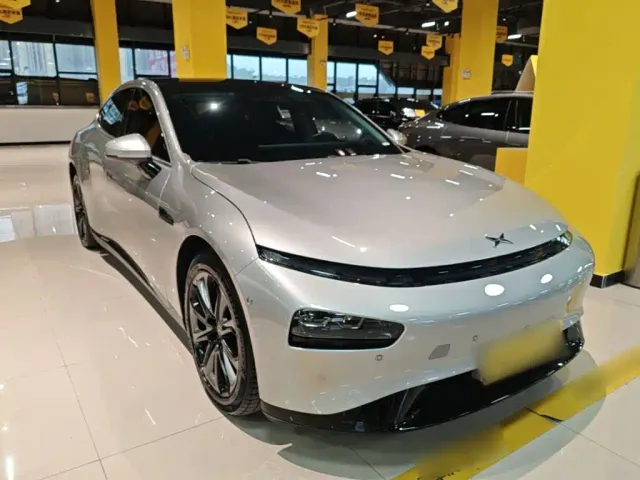 Xpeng P7 — Фото автомобиля 3