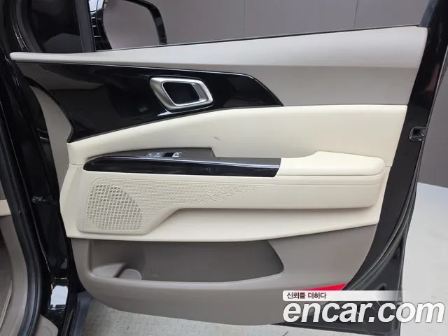 Kia Carnival 4th Gen — Фото автомобиля 25