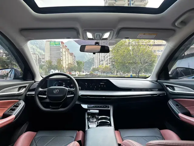 Changan Eado — Фото автомобиля 5