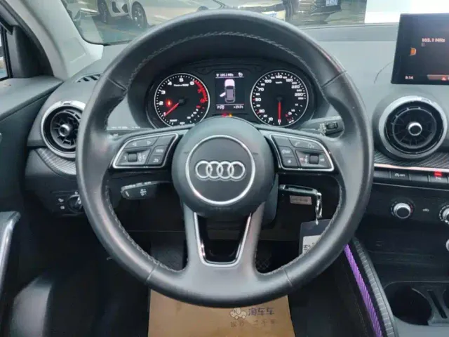 Audi Q2L — Фото автомобиля 15