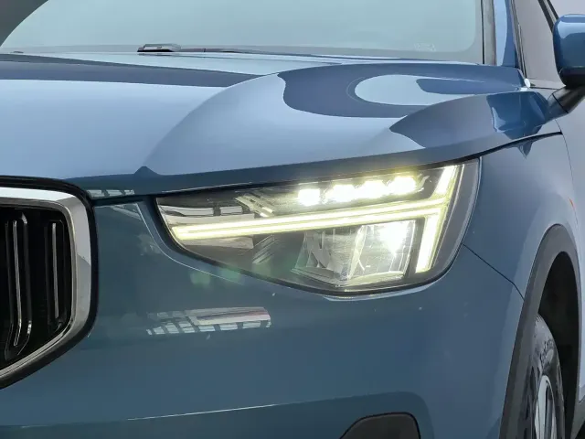 Volvo Volvo XC40 2023 B3 Zhiyuan Luxury Edition — Фото автомобиля 4