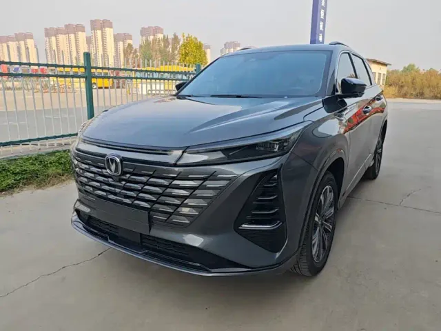 Фотография автомобиля — Changan CS75 Plus