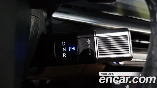 Hyundai Grandeur GN7 — Фото автомобиля 12
