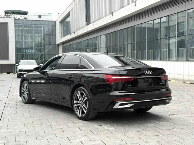 Audi A6L — Фото автомобиля 5