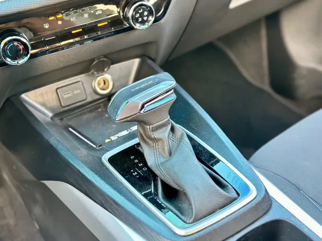 Chevrolet Monza — Фото автомобиля 15