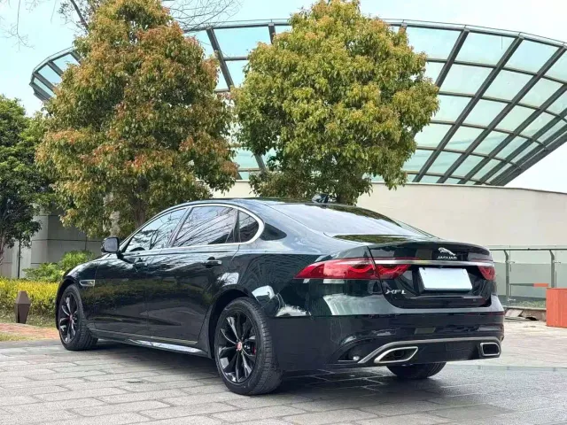 Jaguar XFL — Фото автомобиля 7