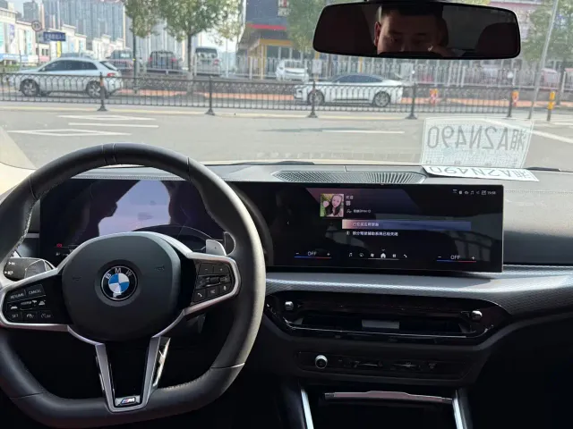 BMW 3 Series — Фото автомобиля 12