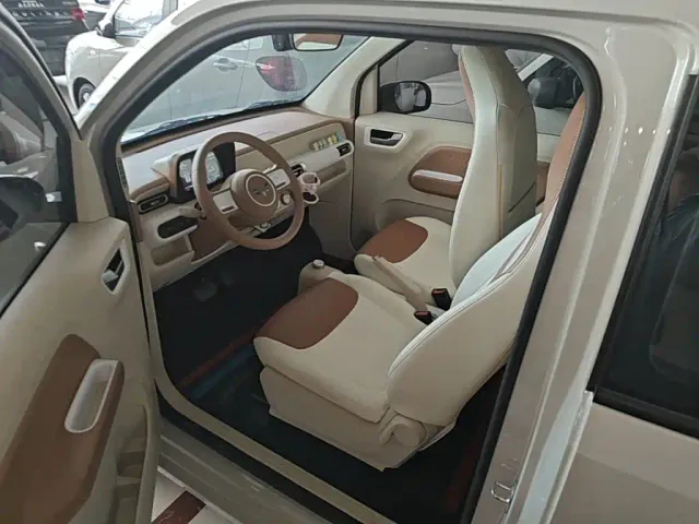 Wuling Hongguang Mini EV — Фото автомобиля 14