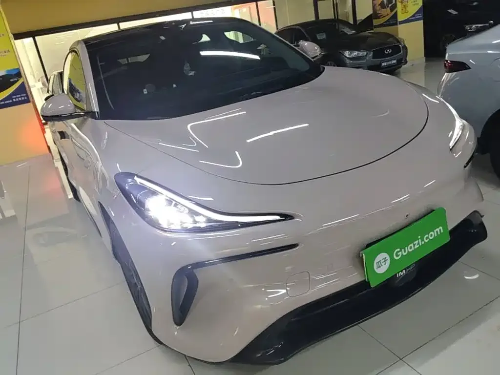 IM Motors IM LS6 2023 Max Long Range — Фото автомобиля 21