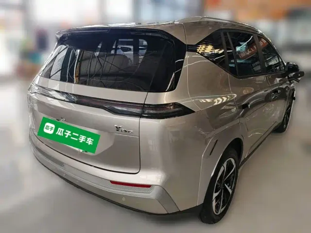 GAC Aion Y — Фото автомобиля 9