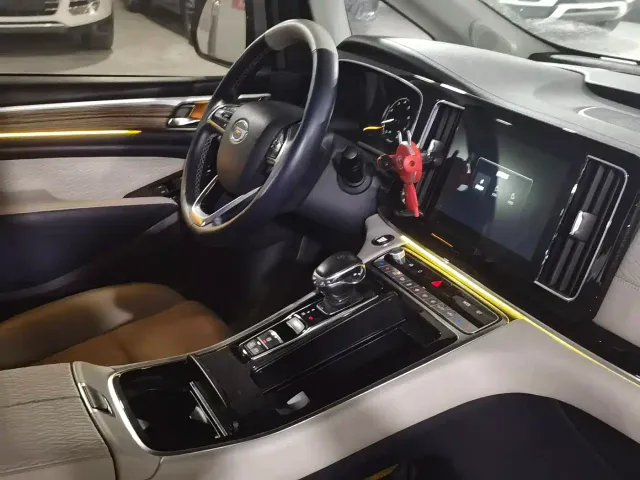 GAC Trumpchi M8 — Фото автомобиля 14