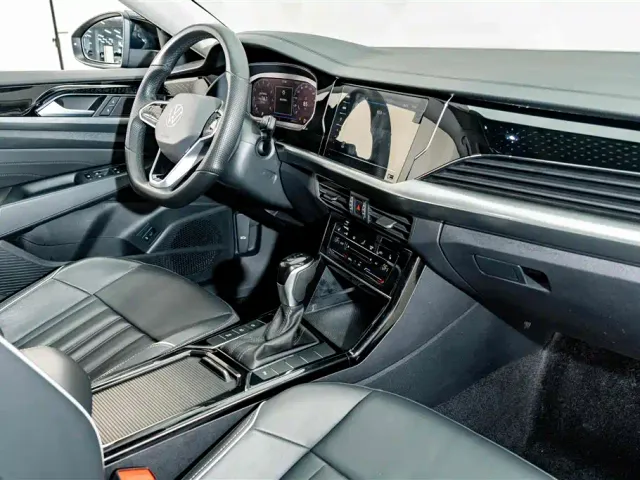 Volkswagen Passat — Фото автомобиля 17