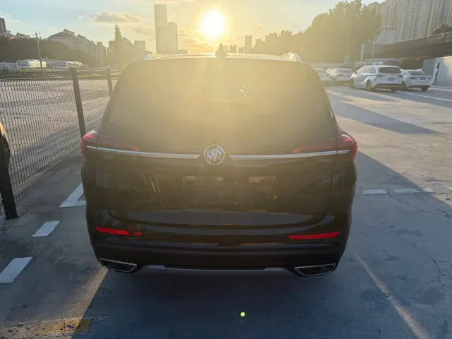 Buick Envision Plus — Фото автомобиля 10