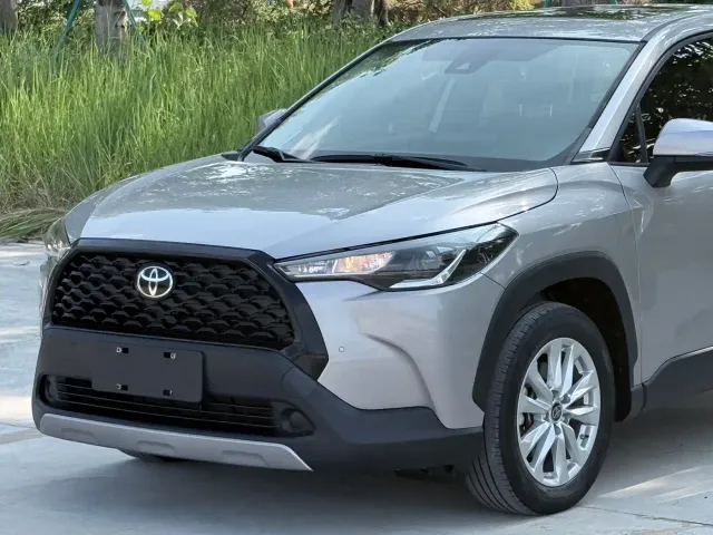 Toyota Corolla Cross — Фото автомобиля 21