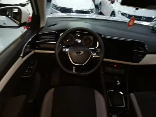Jetta VS5 — Фото автомобиля 10