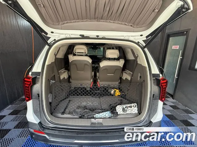 Kia Canival Новый Carnival 4 поколение Бензин 7 мест Hi-Limousine — Фото автомобиля 4