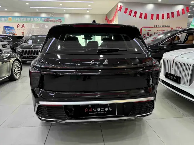Hongqi HS3 PHEV — Фото автомобиля 10