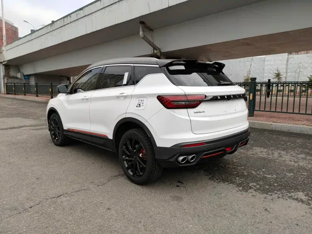 Geely Binyue — Фото автомобиля 5