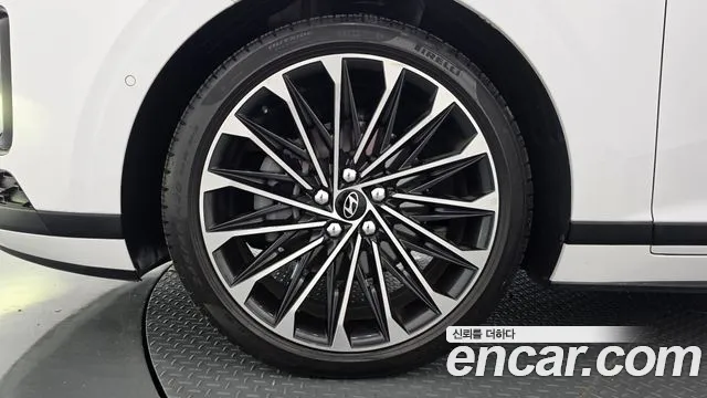 Hyundai Grandeur GN7 — Фото автомобиля 5