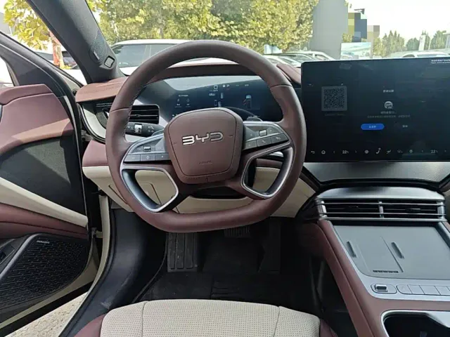 BYD Seal 07 DM-i — Фото автомобиля 10