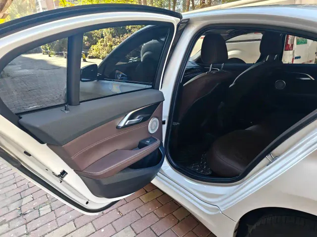 BMW 1 Series — Фото автомобиля 13