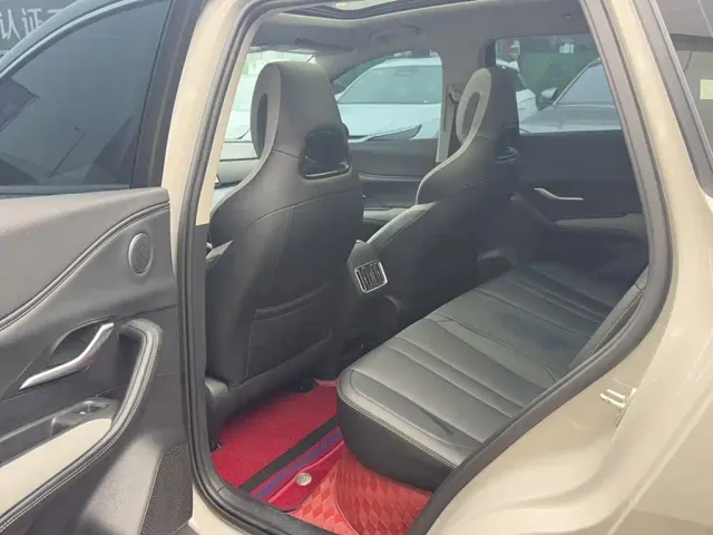 BYD Seal 05 DM-i — Фото автомобиля 16