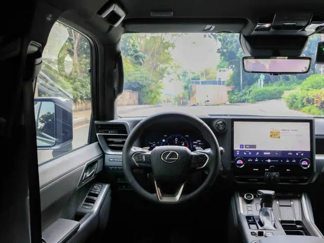 Lexus GX — Фото автомобиля 4
