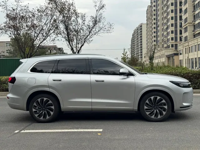 Aito M7 — Фото автомобиля 12