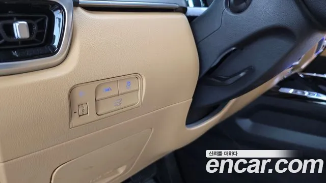 Kia Sorento Sorento 4-е поколение Бензин 2.5T 2WD — Фото автомобиля 19