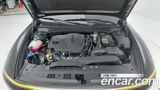 Hyundai Grandeur Grandeur (GN7) 2.5 Бензин 2WD — Фото автомобиля 6