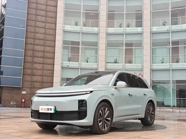 Фотография автомобиля — Li Auto L6