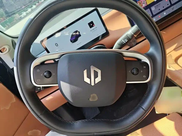 Leapmotor C16 — Фото автомобиля 11
