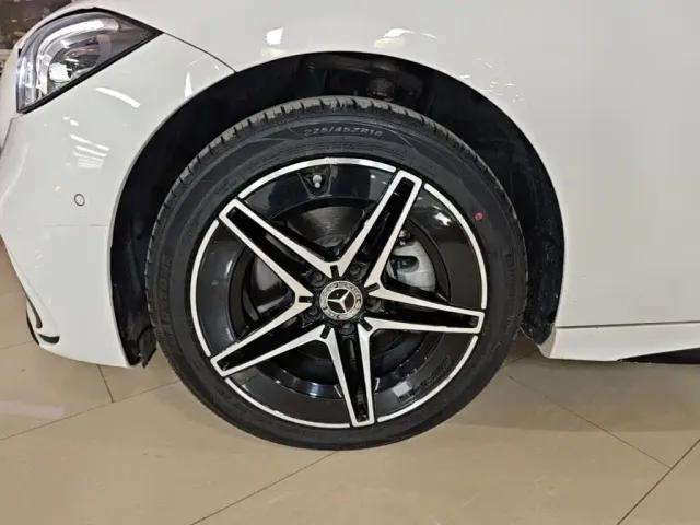 Mercedes-Benz C-Class — Фото автомобиля 22