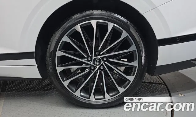 Hyundai Grandeur GN7 — Фото автомобиля 6
