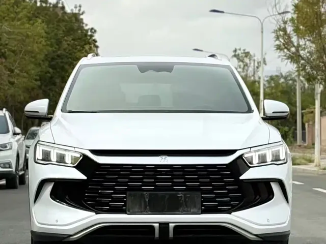 BYD Song Pro — Фото автомобиля 2