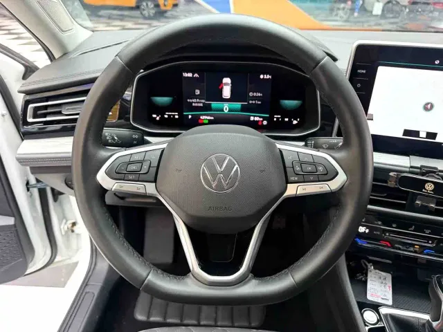 Volkswagen Sagitar — Фото автомобиля 10