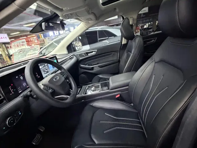 Ford Edge — Фото автомобиля 8