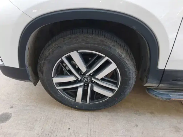 Changan CS75 — Фото автомобиля 22