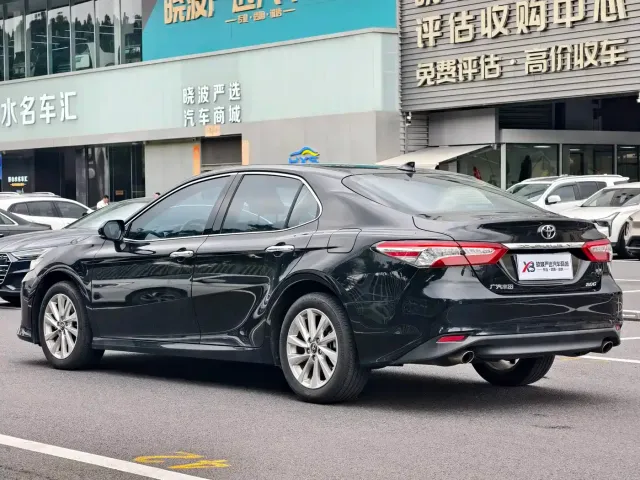 Toyota Camry 2021 2.0G Luxury Edition — Фото автомобиля 5
