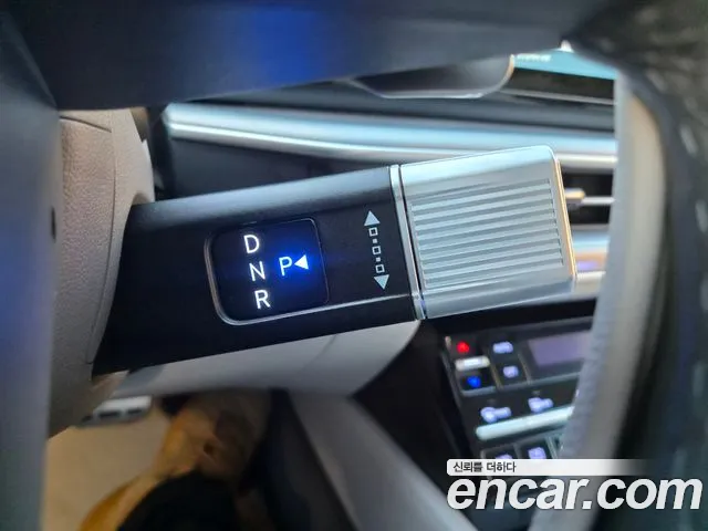 Hyundai Grandeur GN7 — Фото автомобиля 9
