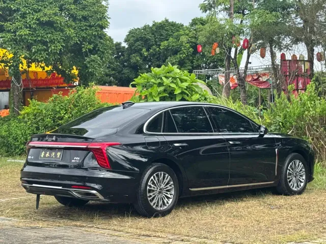 Hongqi H5 — Фото автомобиля 4