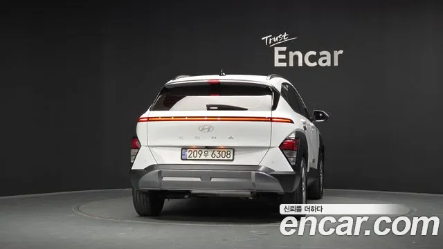 Hyundai Kona — Фото автомобиля 4