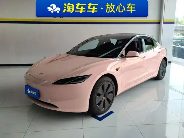 Фотография автомобиля — Tesla Model 3